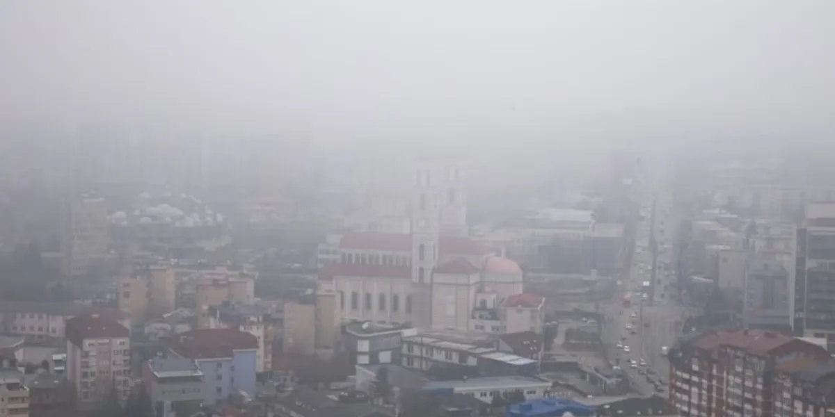 Termocentralet e vjetruara në Ballkanin Perëndimor ndotin 6.6 herë mbi limitin e lejuar