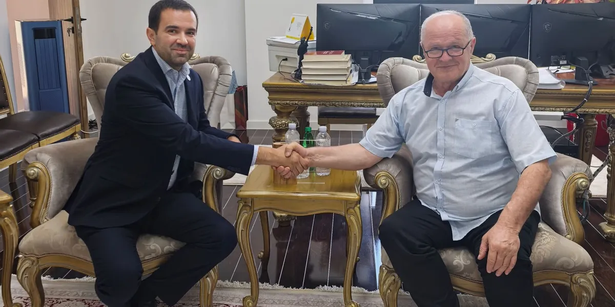 Ramiz Kelmendi priti kreun e Odës Ekonomike Amerikane, u nderua me mirënjohje për 22 vjet bashkëpunim